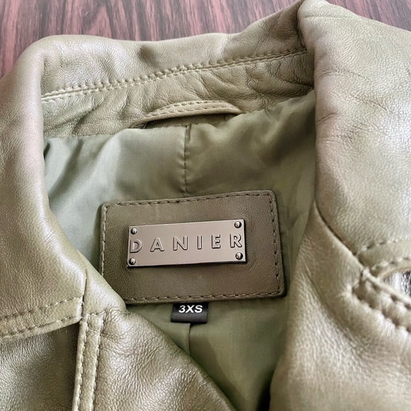 Danier Army Green Leather Jacket - Picture 4 of 6